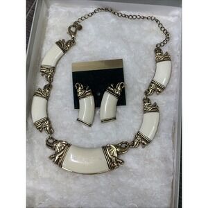 Vintage White Enamel Elephant Necklace Earrings Set Gold Tone Bib Statement
